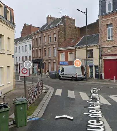4 De La Constrescarpe D'amiens Lägenhet *